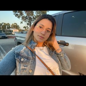 Meet your Posher, Paula